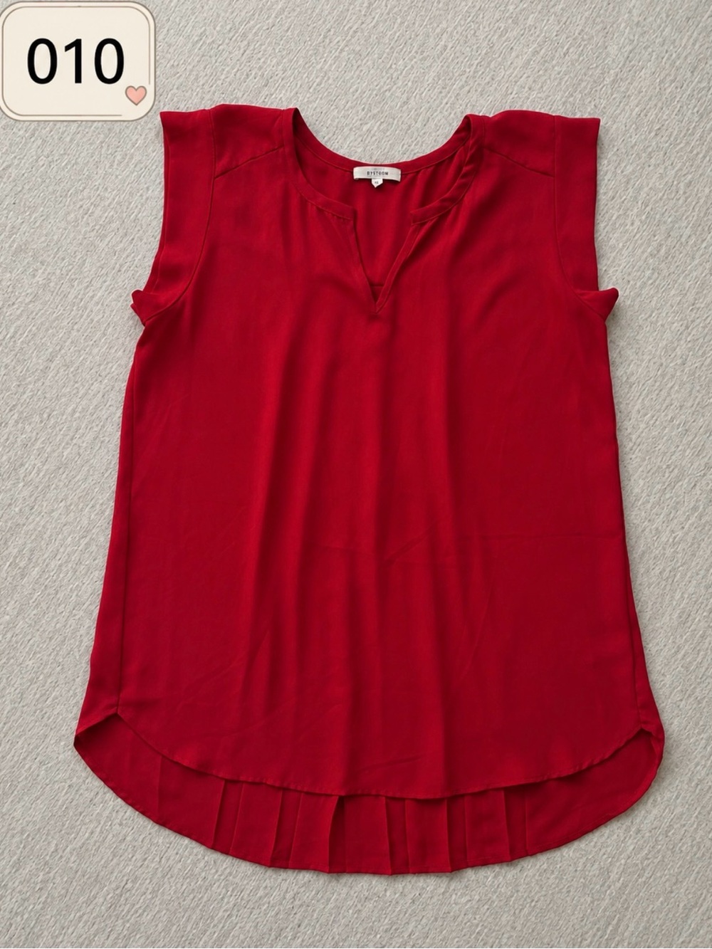 Pleione Red Sleeveless Pleated Back High Low Blouse